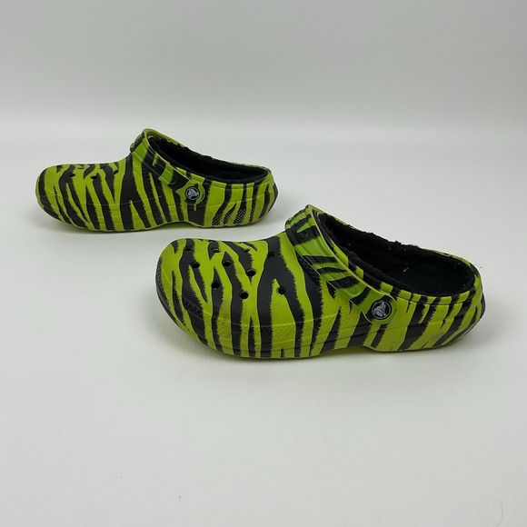 Crocs Zebra Print Fuzz Lined Clogs Mens 6 Womens 8 Neon Green Black Shoes - Picture 3 of 13